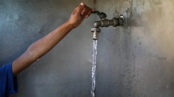 Yunanistan alarmda! Sular içilemez hale geldi